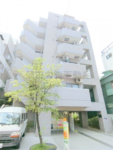 ステージファースト大森西の外観|1998年2月築　RC鉄筋コンクリート造地上7階建て総戸数43戸
東京都大田区大森西5丁目　京急本線大森町駅近徒歩4分！商店街沿いの立地がポイント！！