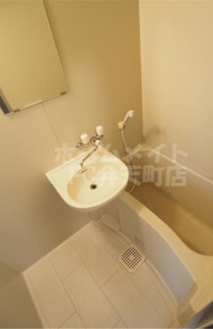 【洗面所】 | リーガル弁天町 | コンパクトで使いやすい洗面所