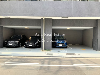 【駐車場】 | TLRレジデンス本町WEST | 敷地内に駐車場あり！空き情報は都度お問い合わせください。