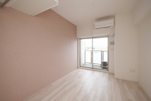 セレニテ九条リアンの居間・リビング