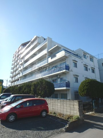 南台マンションA棟の外観