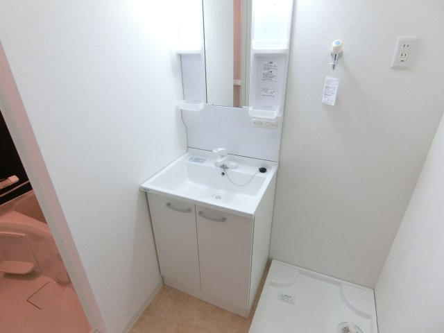 Re-Home福田Ⅳの独立洗面台