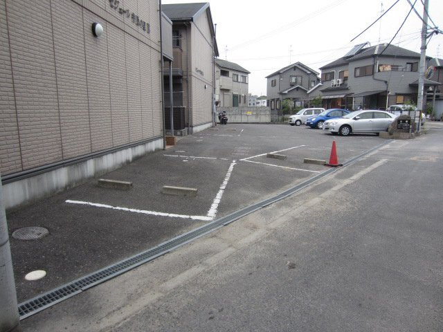 【駐車場】 | セジュール井原ノ里　A棟