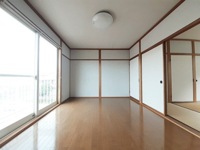 【洋室】 | ノイレーベン春日