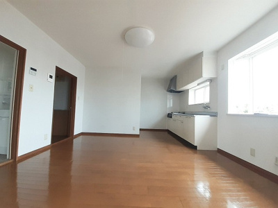 【居間・リビング】 | ノイレーベン春日