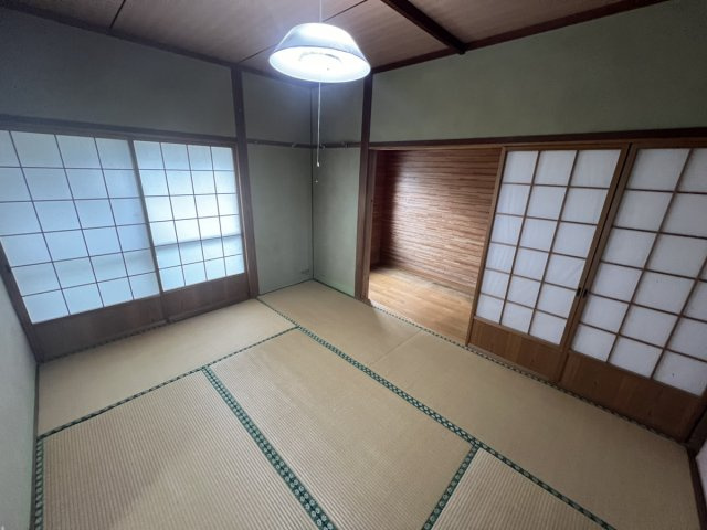 松江町　中古の和室