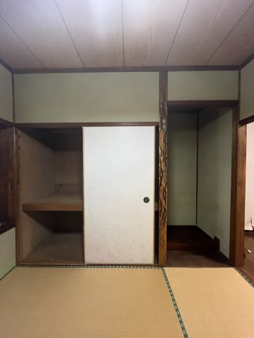 松江町　中古の和室