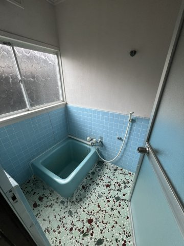 松江町　中古の浴室