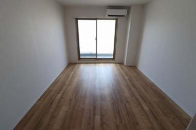 【居間・リビング】 | ヴィラナリー関目Ⅱ