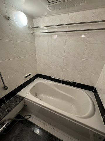 セレッソコート梅田北パークフロントの浴室|きれいなお風呂です