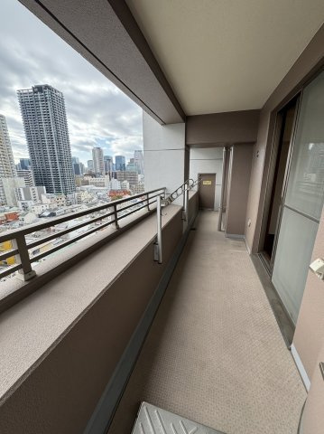 セレッソコート梅田北パークフロントのバルコニー|開放的で明るい空間を演出してくれるバルコニーです