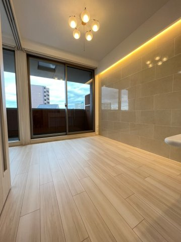 大阪市都島区大東町１丁目の賃貸マンションの居間・リビング