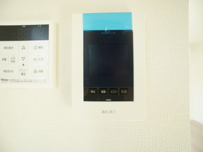 【セキュリティ】 | オピュロンス | 訪問者の確認ができるTVドアホン付きです♪