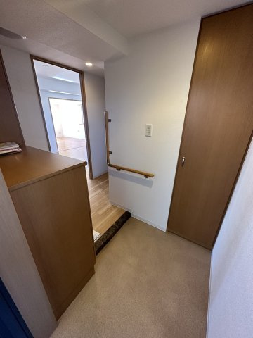 アーバンハイツ三晴の玄関