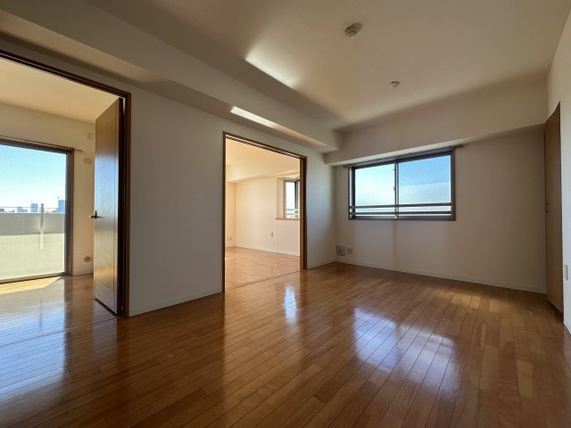 アーバンハイツ三晴の居間・リビング