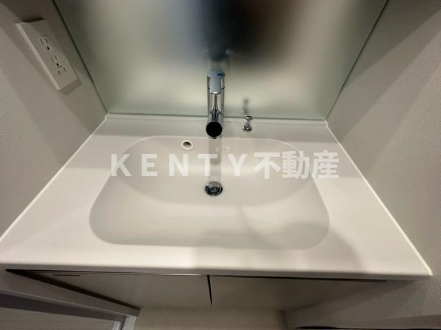 【独立洗面台】 | ルフォンプログレ西大井プレミア | 独立洗面台あり、毎朝おしゃれに忙しい女性の方におすすめです