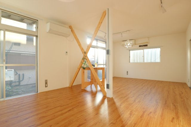 取手小文間戸建の居間・リビング