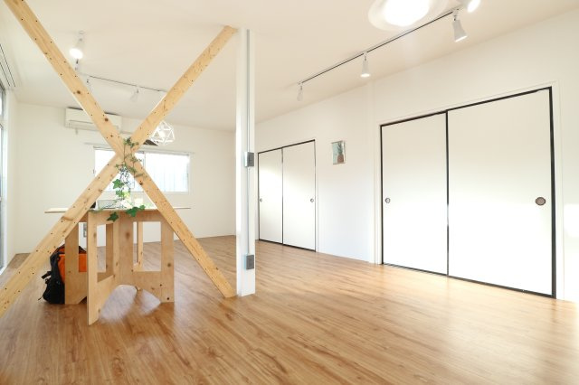 取手小文間戸建の居間・リビング