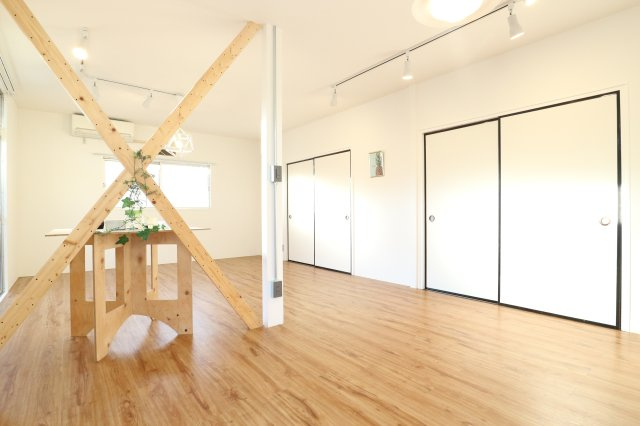 取手小文間戸建の居間・リビング