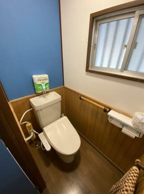 取手小文間戸建のトイレ