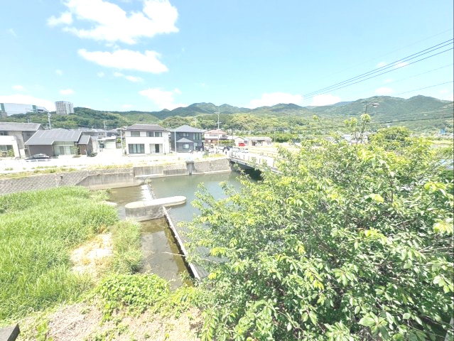 糟屋郡篠栗町中央2丁目（2号棟）の周辺|リバーサイドの物件なので、見晴らしが良いですね！