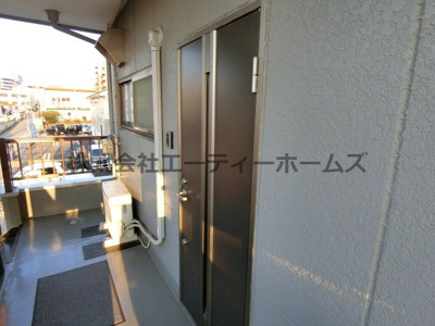 【玄関】 | 加藤ビル | 毎日通る玄関はこちらです