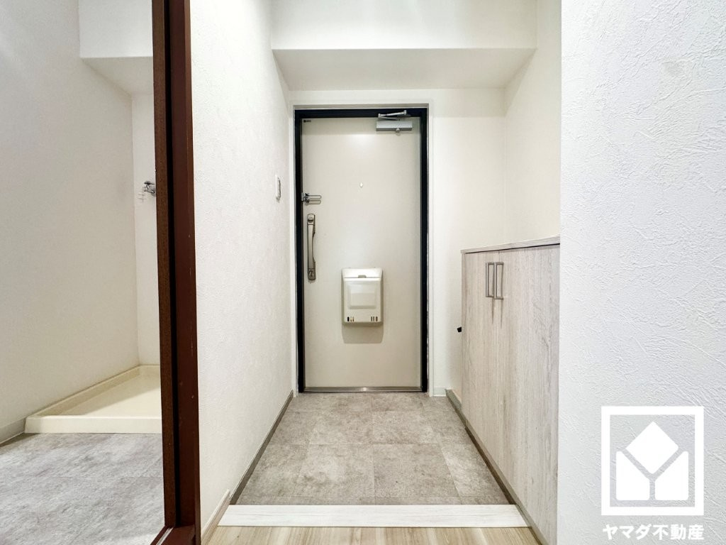 ライオンズマンション宇治の玄関