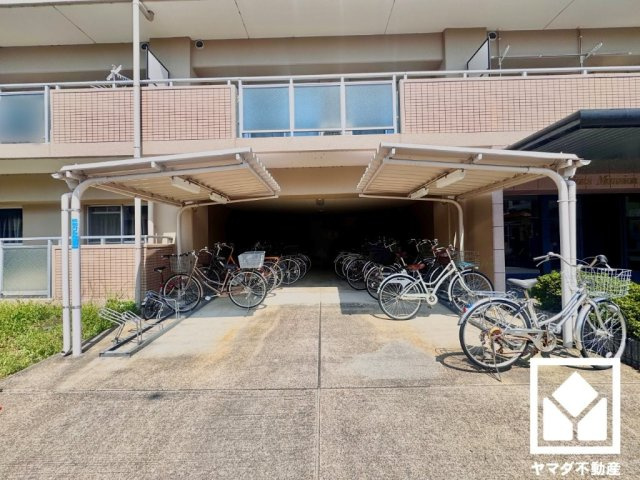 ライオンズマンション宇治の外観