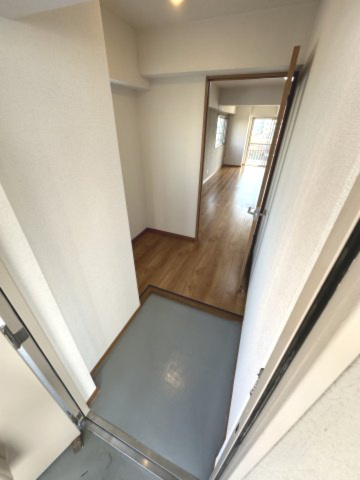 【玄関】
