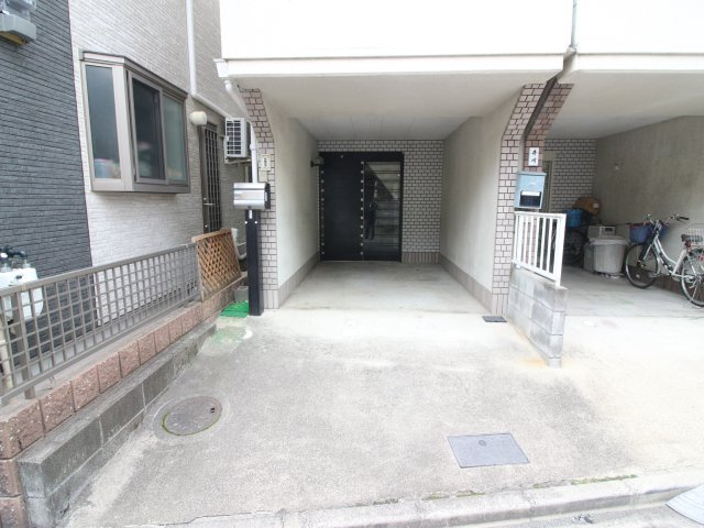 【駐車場】 | 津之江町貸家