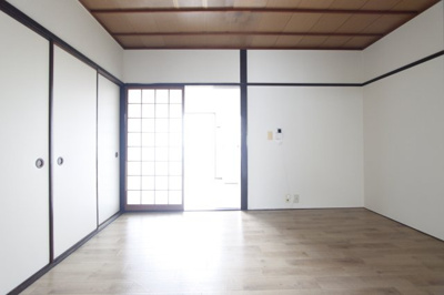 【洋室】 | マンション鈴蘭荘 | きれいな洋室です