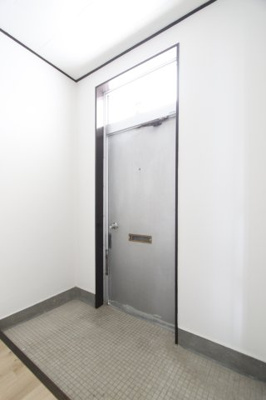 【玄関】 | マンション鈴蘭荘 | きれいな玄関です