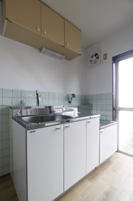 【キッチン】 | マンション鈴蘭荘 | 使いやすいキッチンです