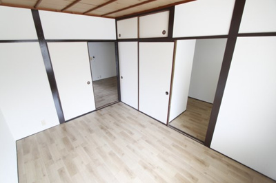 【洋室】 | マンション鈴蘭荘 | きれいな洋室です