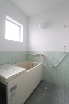 【浴室】 | マンション鈴蘭荘 | ゆったり過ごせるお風呂です