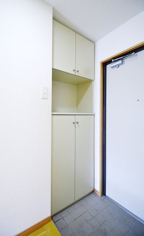 サンハイツCの玄関