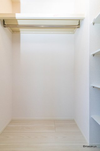 トリシア中御所の収納