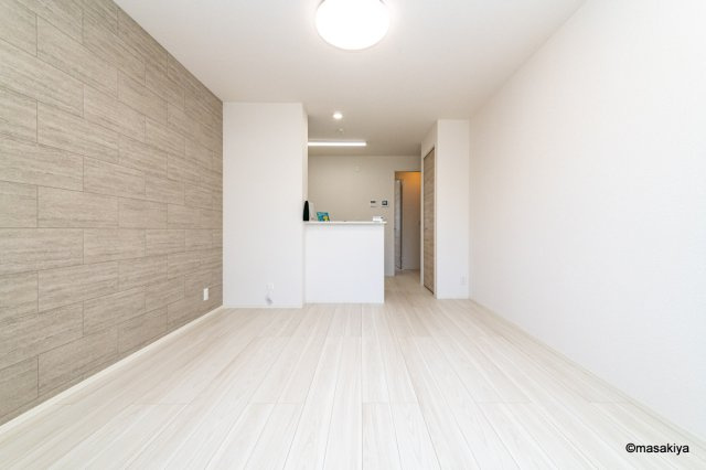 トリシア中御所の居間・リビング