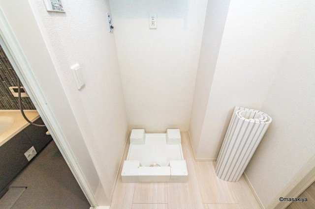 トリシア中御所の洗面所