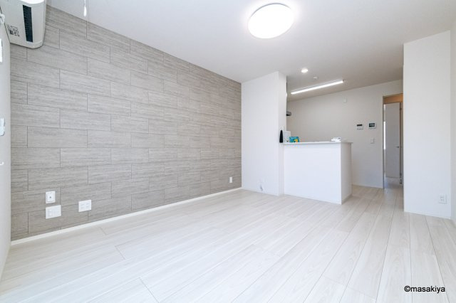 トリシア中御所の居間・リビング