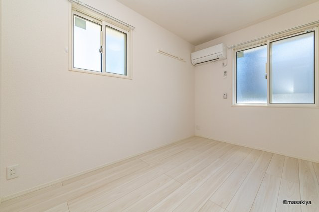 トリシア中御所の洋室