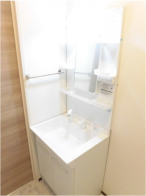 【洗面所】 | サンジェイド C棟 | コンパクトで使いやすい洗面所