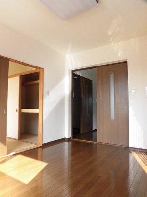 【洋室】 | コンフレール