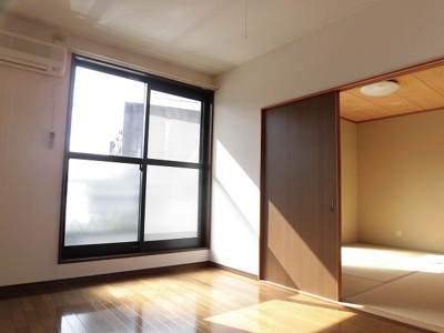 【洋室】 | コンフレール