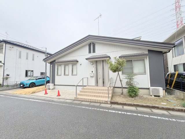 三郷市中央5丁目　中古平屋戸建の外観|新規リフォーム済み物件！！三郷市鷹野5丁目に堂々登場