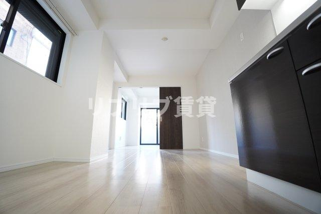 GRAND千葉中央（グランドチバチュウオウ）の居間・リビング