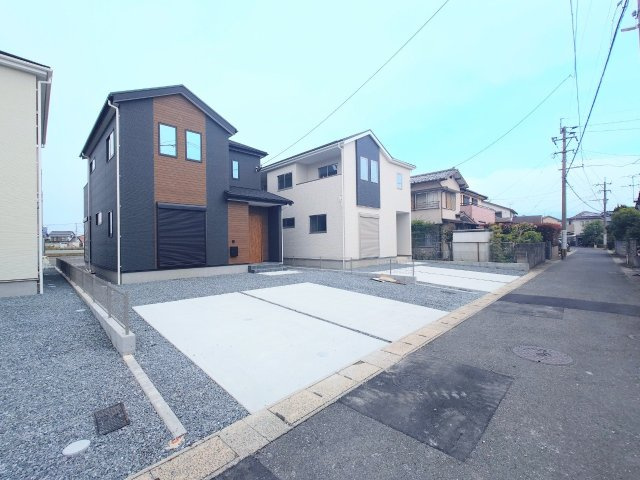 ーBloomーブルームー小倉南区中曽根東4丁目1期　【小倉南区　新築戸建て】の前面道路含む現地写真|交通量も少なく駐車しやすい♪【小倉南区　新築戸建て】