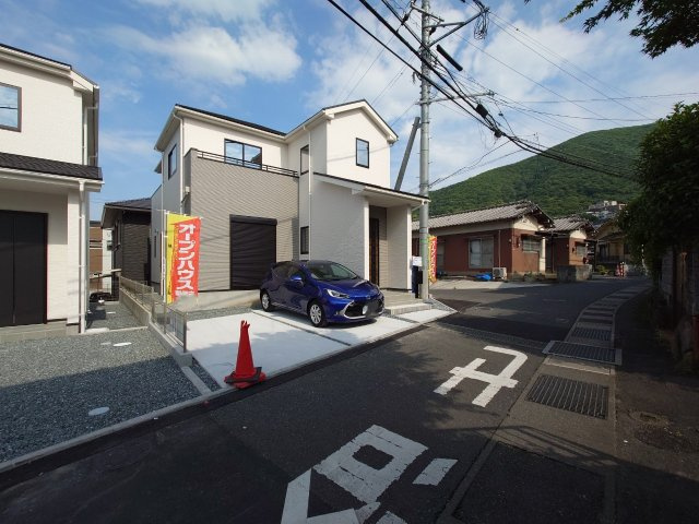 ーFITーフィットー小倉南区葛原3丁目2期　【小倉南区　新築戸建て】の前面道路含む現地写真|前面道路は交通量も少なく駐車しやすい♪