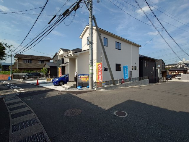 ーFITーフィットー小倉南区葛原3丁目2期　【小倉南区　新築戸建て】の前面道路含む現地写真|角地なので日当たり良好です♪
