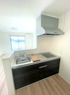 【キッチン】 | LA SUACASA D | 対面式のシステムキッチンです